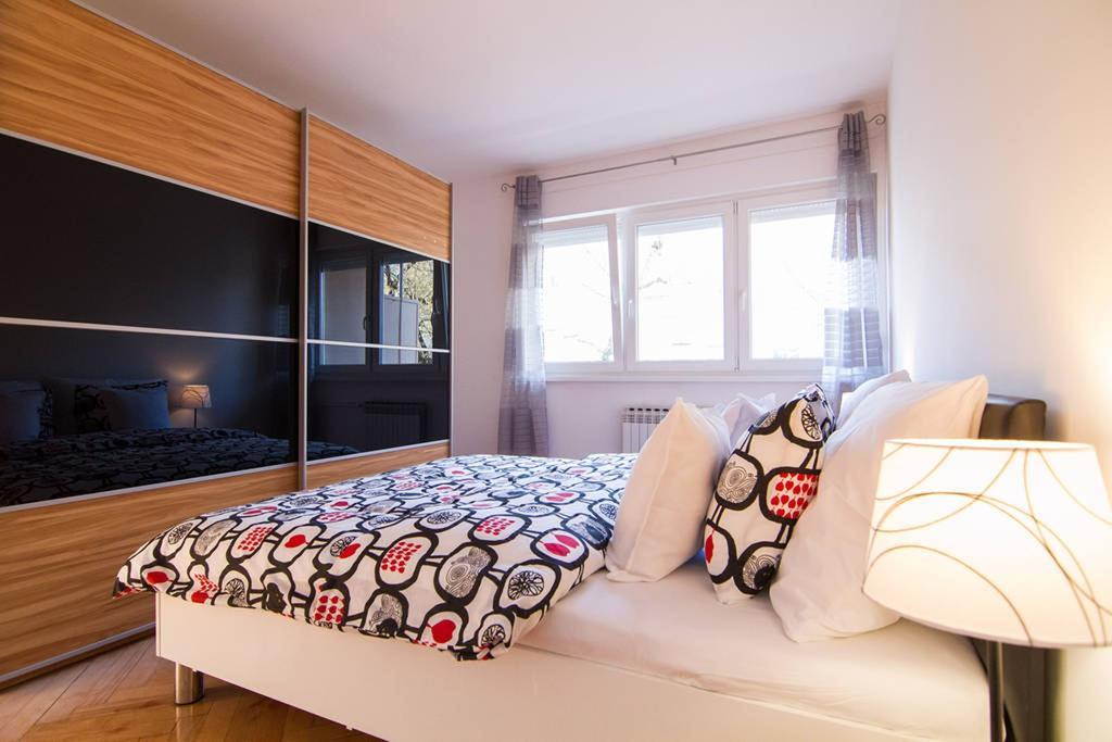 Apartment Sarita Загреб Екстериор снимка